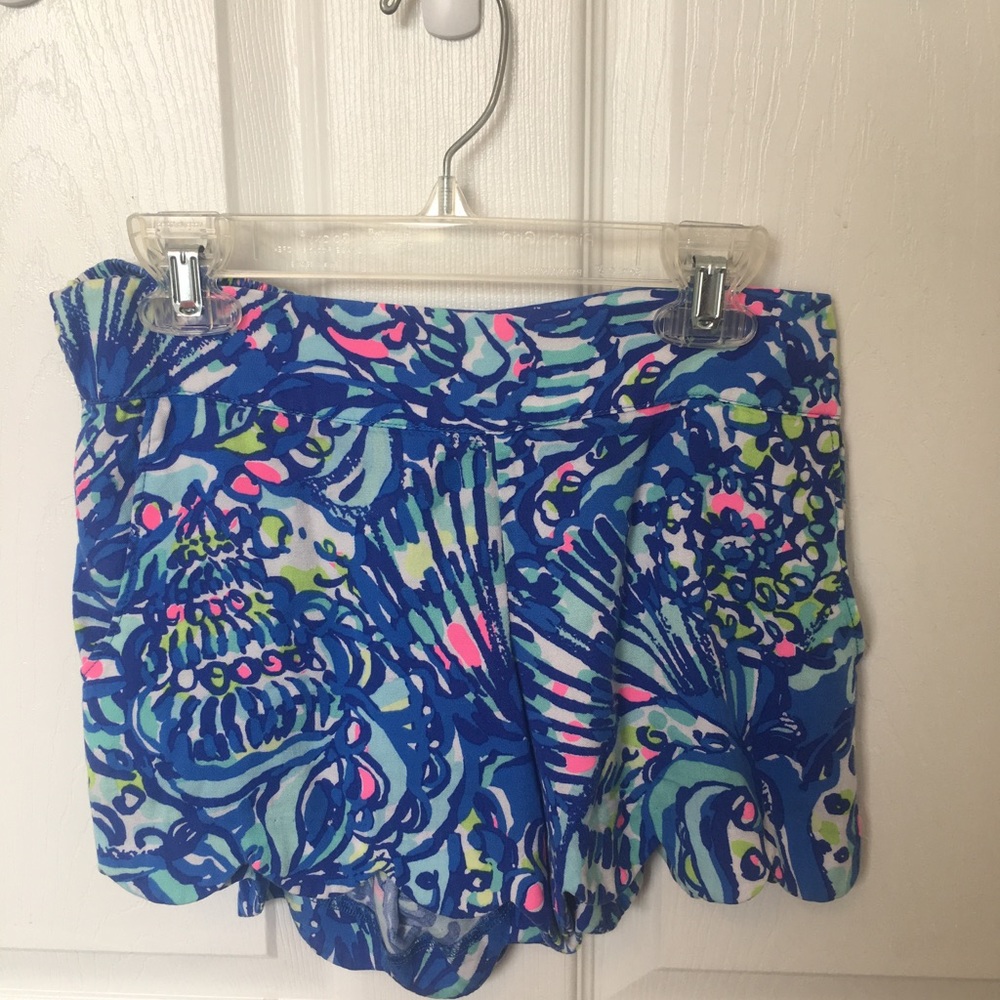 Lilly Pulitzer scalloped shorts